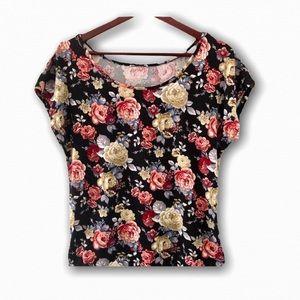 3/$15 Flower Top 🌺🌺 👀